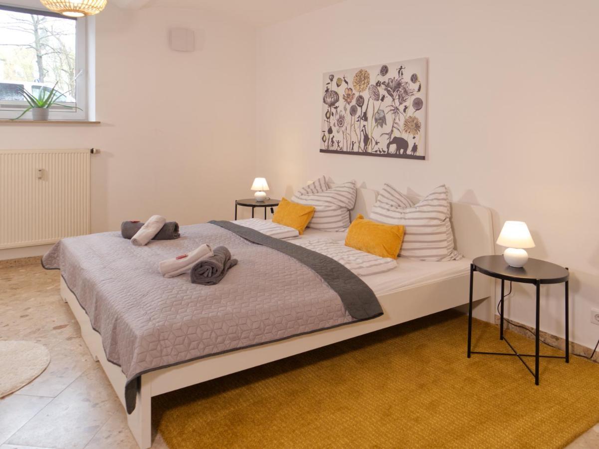 Bohnapartments Elisa - Wohlfuehlapartment Mit 2 Gratis Parkplaetzen Und 3 Schlafzimmern - Wlan - Vollausstattung Erfurt Exterior photo